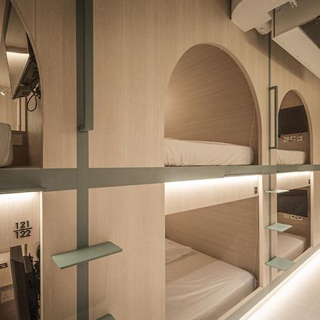 Jyu Capsule Hotel Singapore Exterior foto